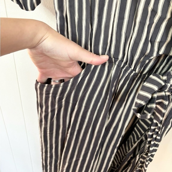 Beachgold Anthropologie lillia stripe faux wrap jumpsuit short sleeve size SP - Picture 5 of 8